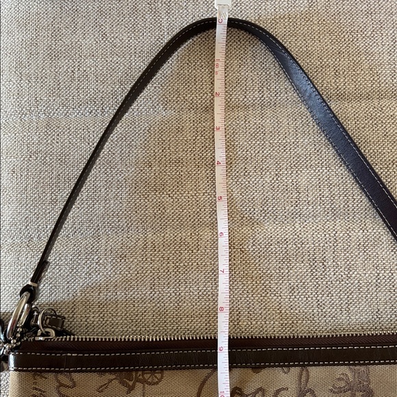 Coach Rare Vintage Horse and Carriage Signature Shoulder Bag LIKE NEW!! - Picture 13 of 13